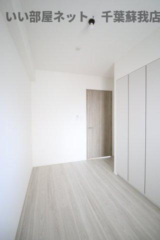センチュリー千葉みなとの洋室|コンパクトで使いやすい洋室です