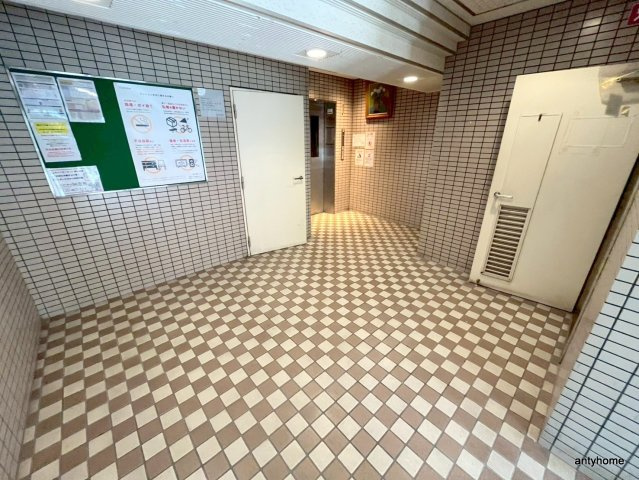 シティハイツピコのロビー