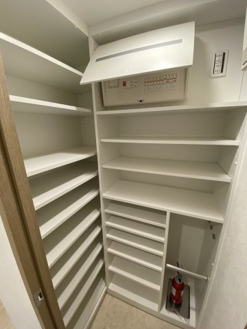 千代田区一番町の賃貸マンションの収納
