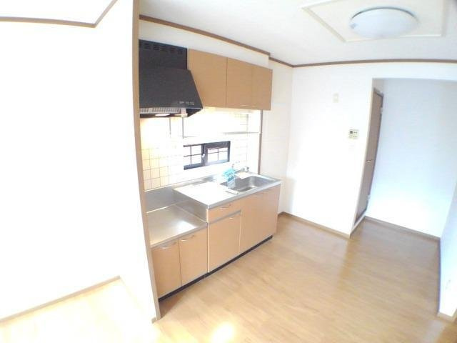 パイングローヴヒルズＢのキッチン|きれいなキッチンです