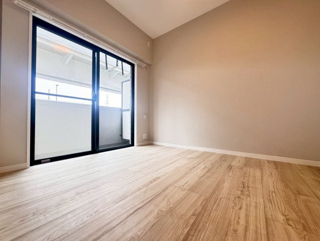 センチュリー西新井Ⅱの洋室|ドキドキの新生活も、安心してスタート。ぴったりの住まいを見つけませんか？クランディアが一緒に住まい選びをサポートします‼　まずは、お気軽にお問合せください　＃クランディア