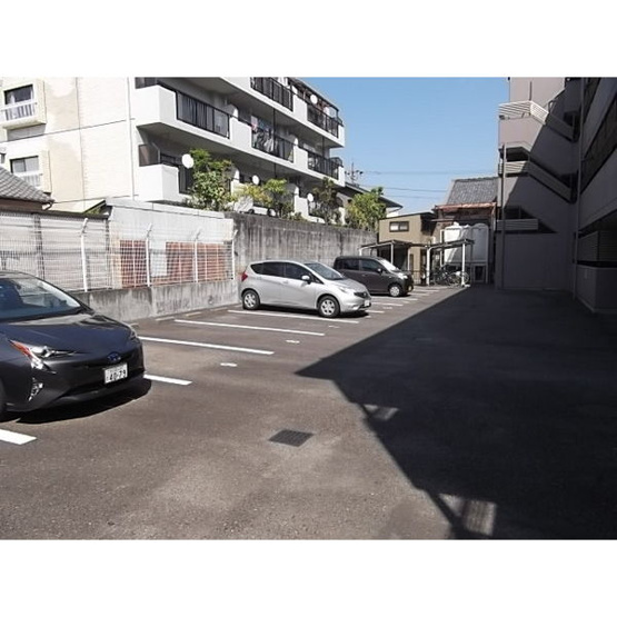 【駐車場】 | アルフ元宮