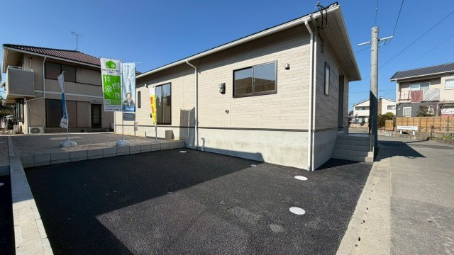 アーネストワン　筑後市下北島第５の駐車場