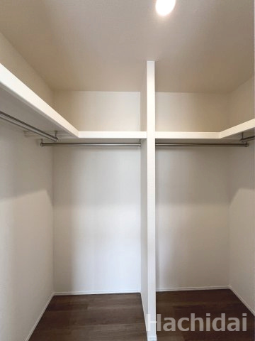 碧南市伊勢町1丁目　新築戸建＜2号棟＞の収納|7.0帖洋室ウォークイン