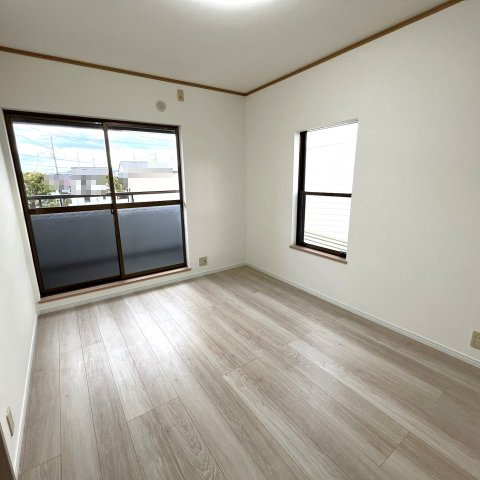 【洋室】 | 中古一戸建　高知市東秦泉寺（リノベ）