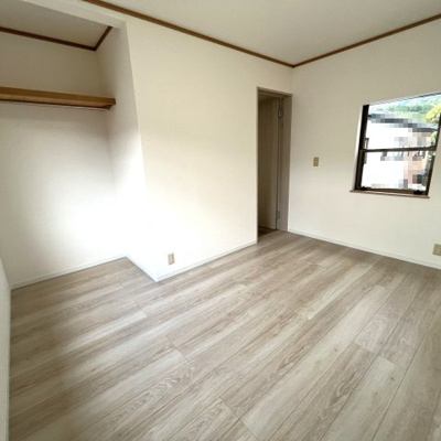 【洋室】 | 中古一戸建　高知市東秦泉寺（リノベ）