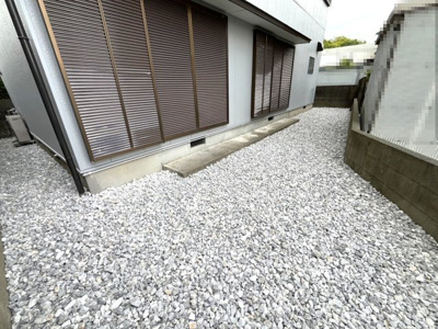 【庭】 | 中古一戸建　高知市東秦泉寺（リノベ）