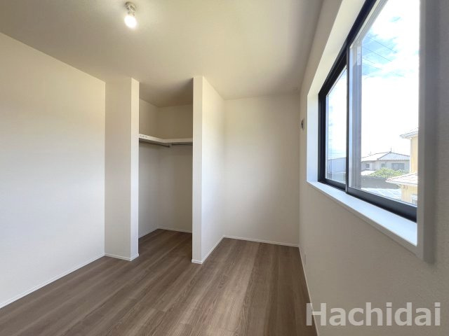 碧南市笹山町　新築戸建＜1号棟＞の洋室|南側5.0帖洋室