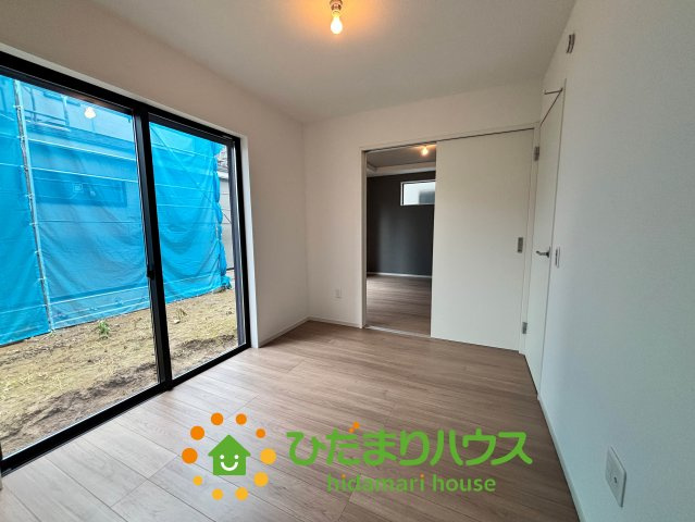 久喜市野久喜4期　新築一戸建て　02　リガーレの洋室|一階の洋室は、来客用のお部屋として使っても良いですね♪