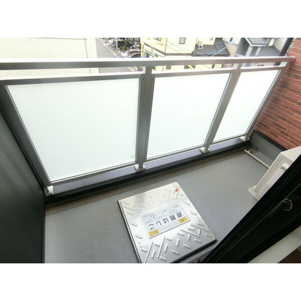 リブリ・ノースマウンティン　名古屋市賃貸　仲介手数料無料のバルコニー