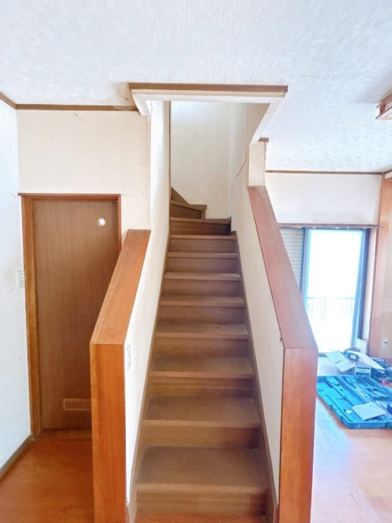 【中古】郡山市大槻町字原田際　　　朝日が丘小学校、郡山第７中学校の内装