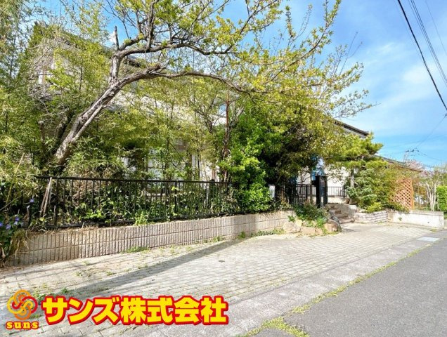 【中古】郡山市大槻町字原田際　　　朝日が丘小学校、郡山第７中学校の庭|南西側から見た駐車場♪