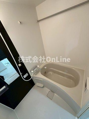 シャルールメゾン桃谷の浴室
