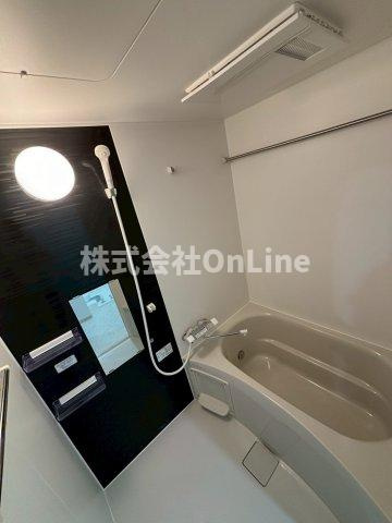 シャルールメゾン桃谷の浴室