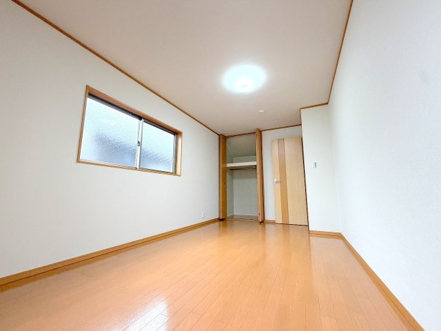 昭島市郷地町1丁目　リフォーム住宅の洋室