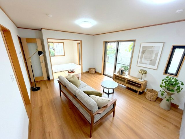 昭島市郷地町1丁目　リフォーム住宅の居間・リビング