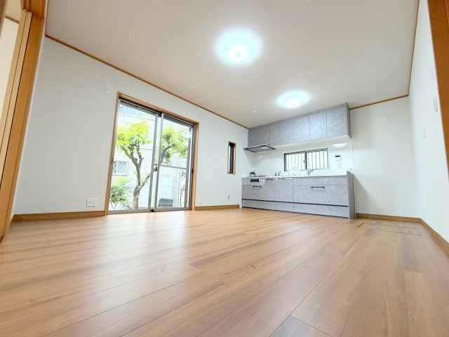 昭島市郷地町1丁目　リフォーム住宅の居間・リビング