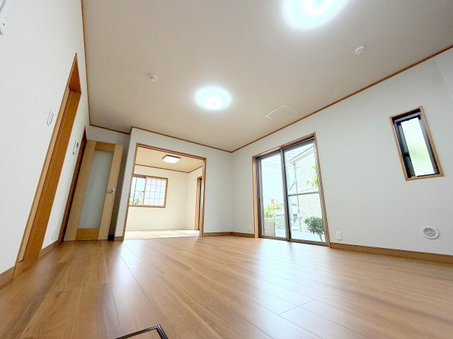 昭島市郷地町1丁目　リフォーム住宅の居間・リビング