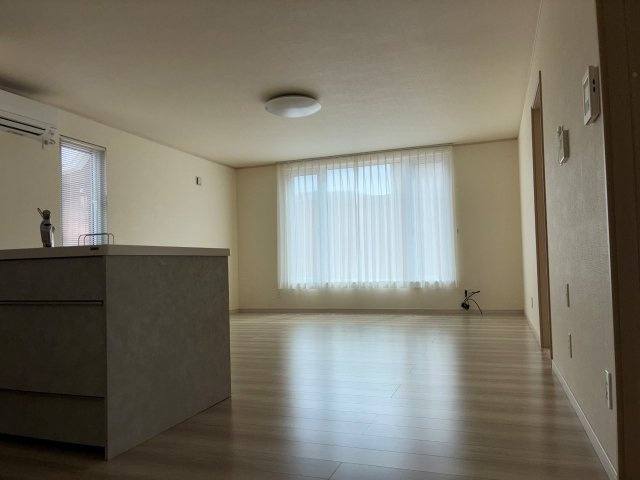 【居間・リビング】の画像