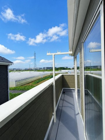 八潮市　南川崎　新築戸建　全11棟のバルコニー|広々としたバルコニーです
