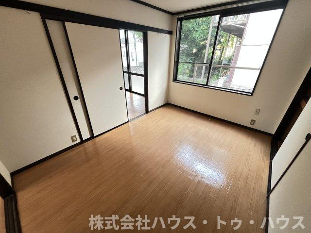 コーポパーシモンの洋室