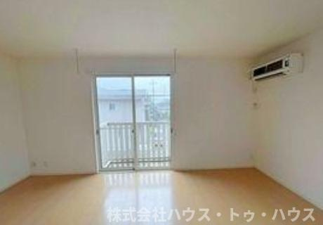 グランモアA棟の洋室