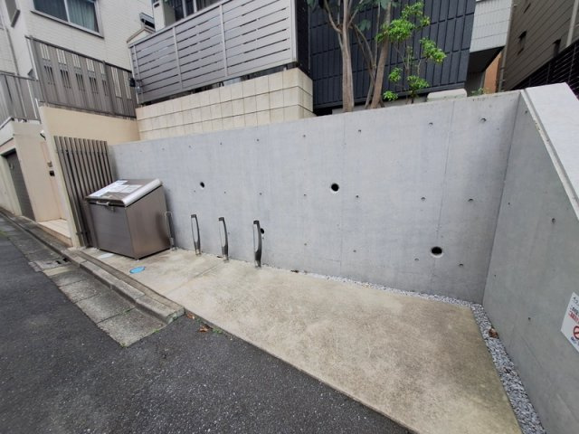 Ｅｓｐｏｉｒのその他共用部分|★敷地内駐輪場★