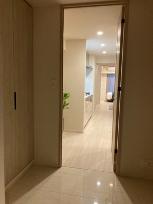 【玄関】 | パークアクシス元麻布 | ※写真は同タイプ住戸です。