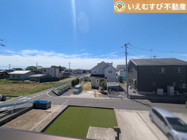 加須市多門寺　中古戸建の展望|高い建物が無く開放感のある展望
バルコニーからの展望も開けていて閑静な住宅地が望めます。日当りも良いですね♪