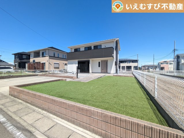 加須市多門寺　中古戸建の庭|ガーデニングが楽しめそう
季節の草花で彩りを！ガーデニングで緑あふれる景色を作るのも楽しみ♪