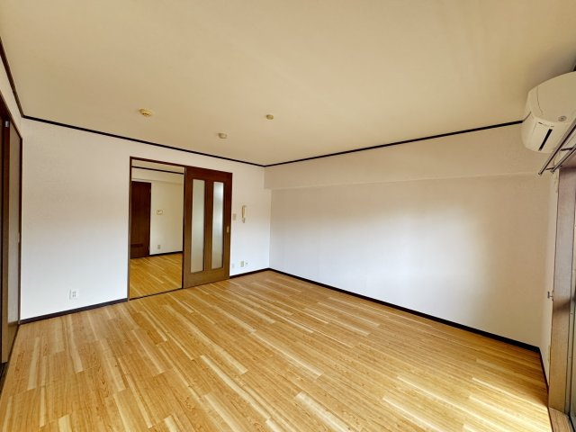 第二山田ビルの寝室