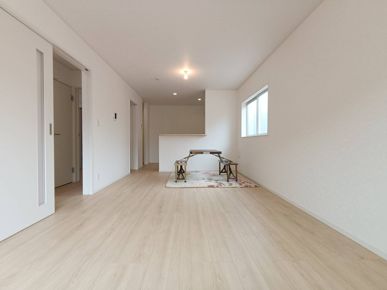 八潮市　南川崎　新築戸建　全11棟の居間・リビング|ゆったりとした居間です
