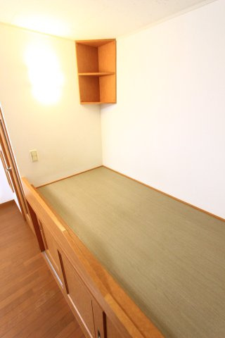  | レオパレスエイト