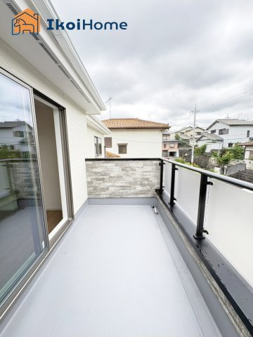 神戸市西区秋葉台2丁目　全1棟　新築戸建のバルコニー|【ホームページに現地動画掲載中】●年中無休：当日予約可●広々ワイドバルコニー♪お子様のプール等にも！