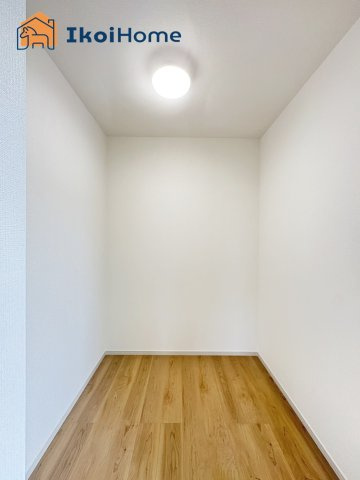 神戸市西区秋葉台2丁目　全1棟　新築戸建の収納|【ホームページに現地動画掲載中】●年中無休：当日予約可●便利なウォークインクローゼットも完備！