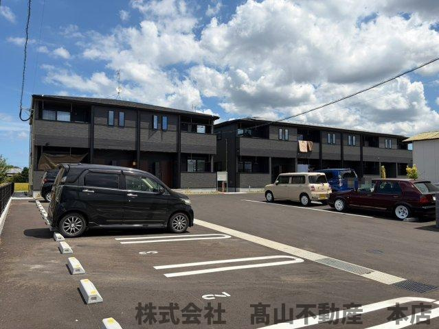 福津市津屋崎５丁目のアパートの駐車場