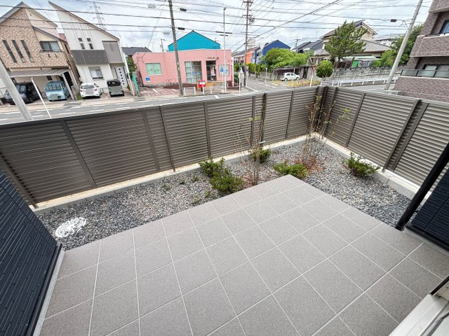 Re・Terrechez緑区梅里1期｜名古屋市の戸建ならホームアップの庭|ガーデニングが楽しめるプライベートガーデン