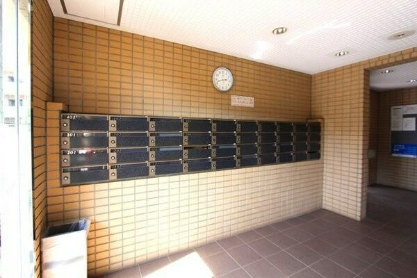 アルタイル平和台のロビー