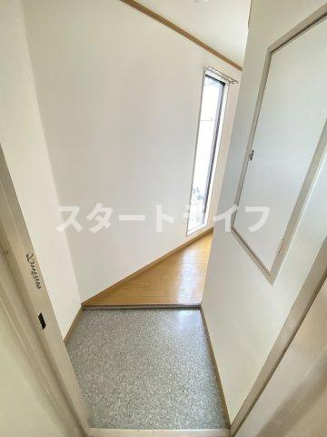 大阪市淀川区西中島１丁目の賃貸マンションの玄関