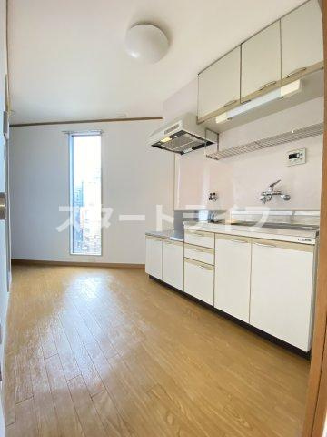 大阪市淀川区西中島１丁目の賃貸マンションの居間・リビング