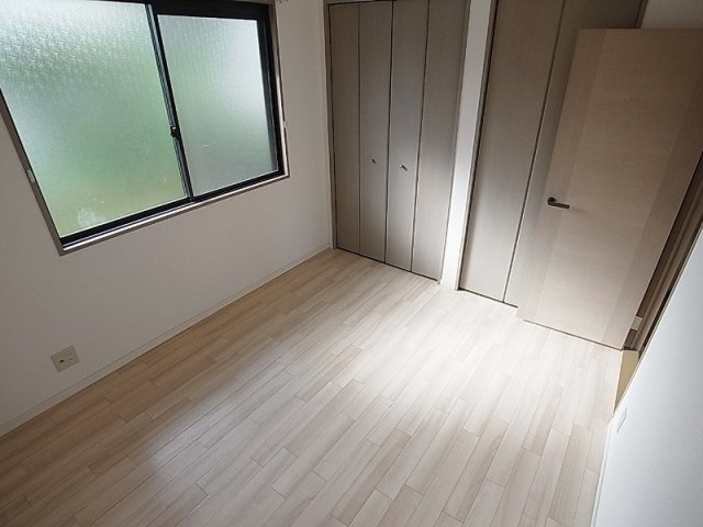 ラヴェール北五葉の内装|使いやすい広さの洋室