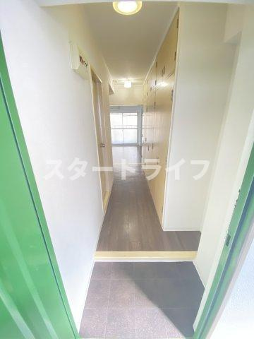大阪市東淀川区東中島１丁目の賃貸マンションの玄関