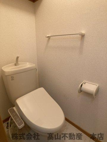 遠賀郡岡垣町大字三吉のアパートのトイレ