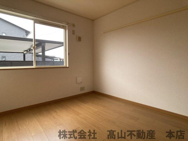 遠賀郡岡垣町大字三吉のアパートの寝室