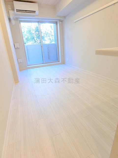 Live Casa千鳥町の居間・リビング|LDK10.8帖　カウンターキッチンのリビングダイニングキッチン