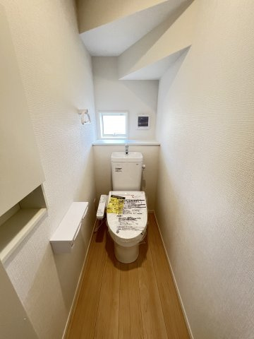 香芝市今泉第4 全1区画 1号棟のトイレ|温水洗浄便座付きトイレ