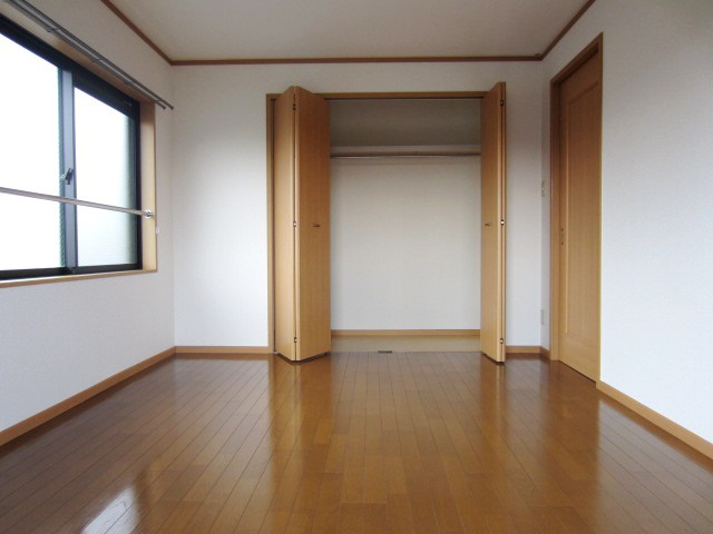 【寝室】