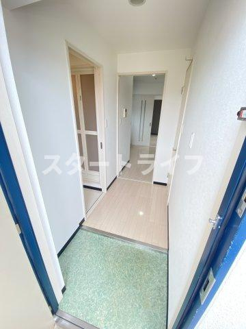 大阪市東淀川区東中島６丁目の賃貸マンションの玄関