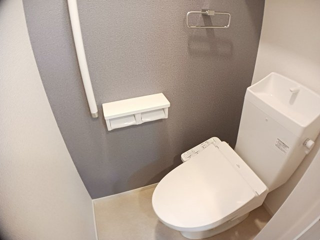 ル・シャルム南参道のトイレ|落ち着いたトイレです