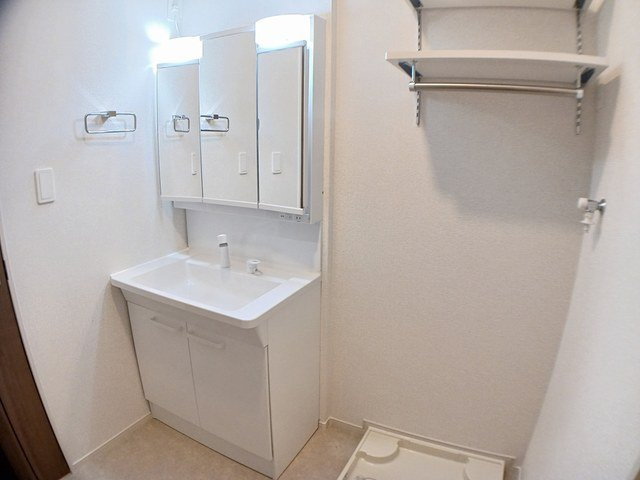 ル・シャルム南参道の洗面所|ゆったりとスペースのある洗面所
